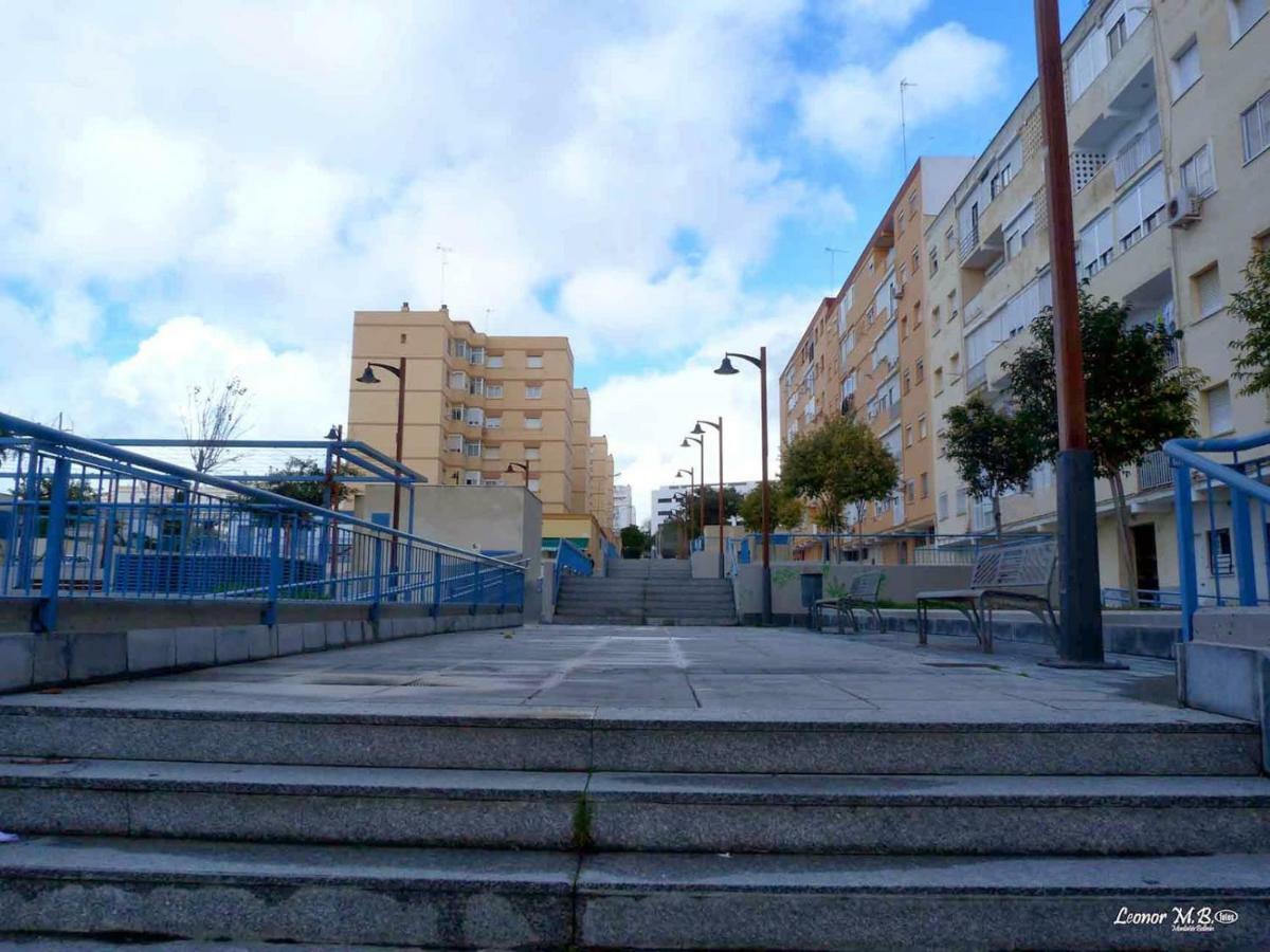 Emperador Carlos San Fernando Exterior foto